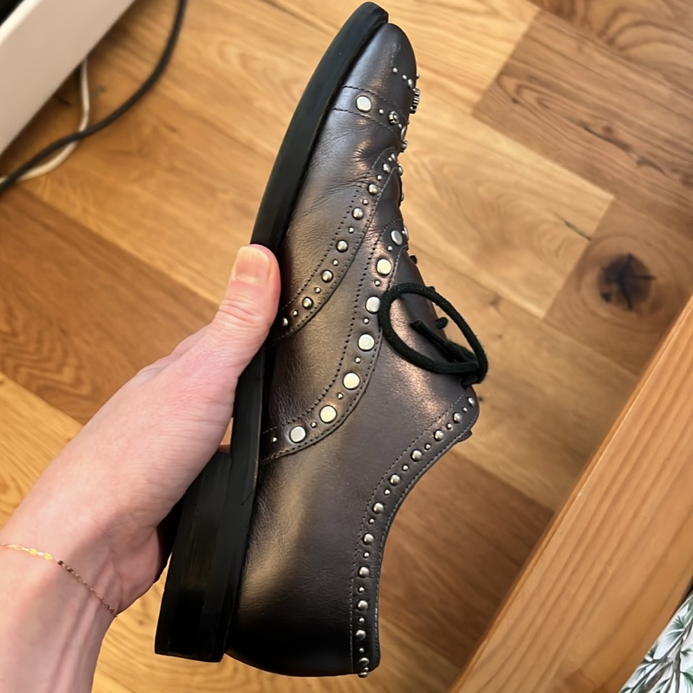 Coach Tegan Leather Oxford With Studs. Size 6.5. - Picture 13 of 13